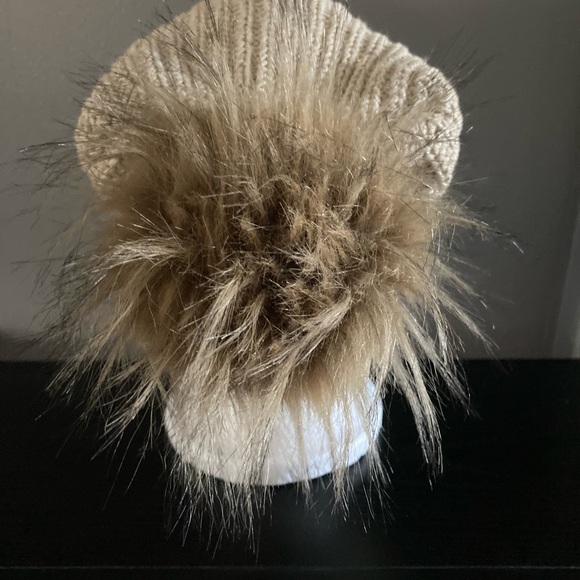 In Excellent Condition! LOVE YOUR MELON Hat - Picture 5 of 8